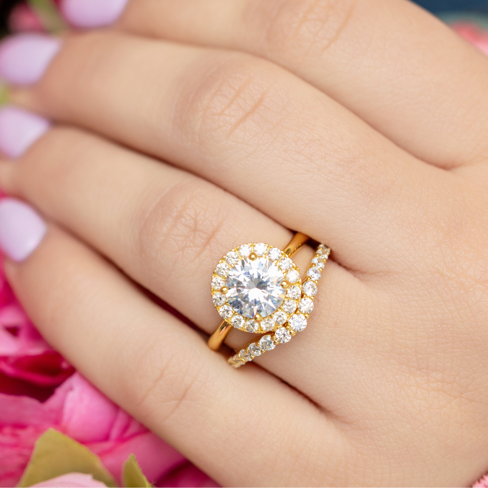 Phoebe Engagement Ring in Gold - The Perfect Engagement Ring