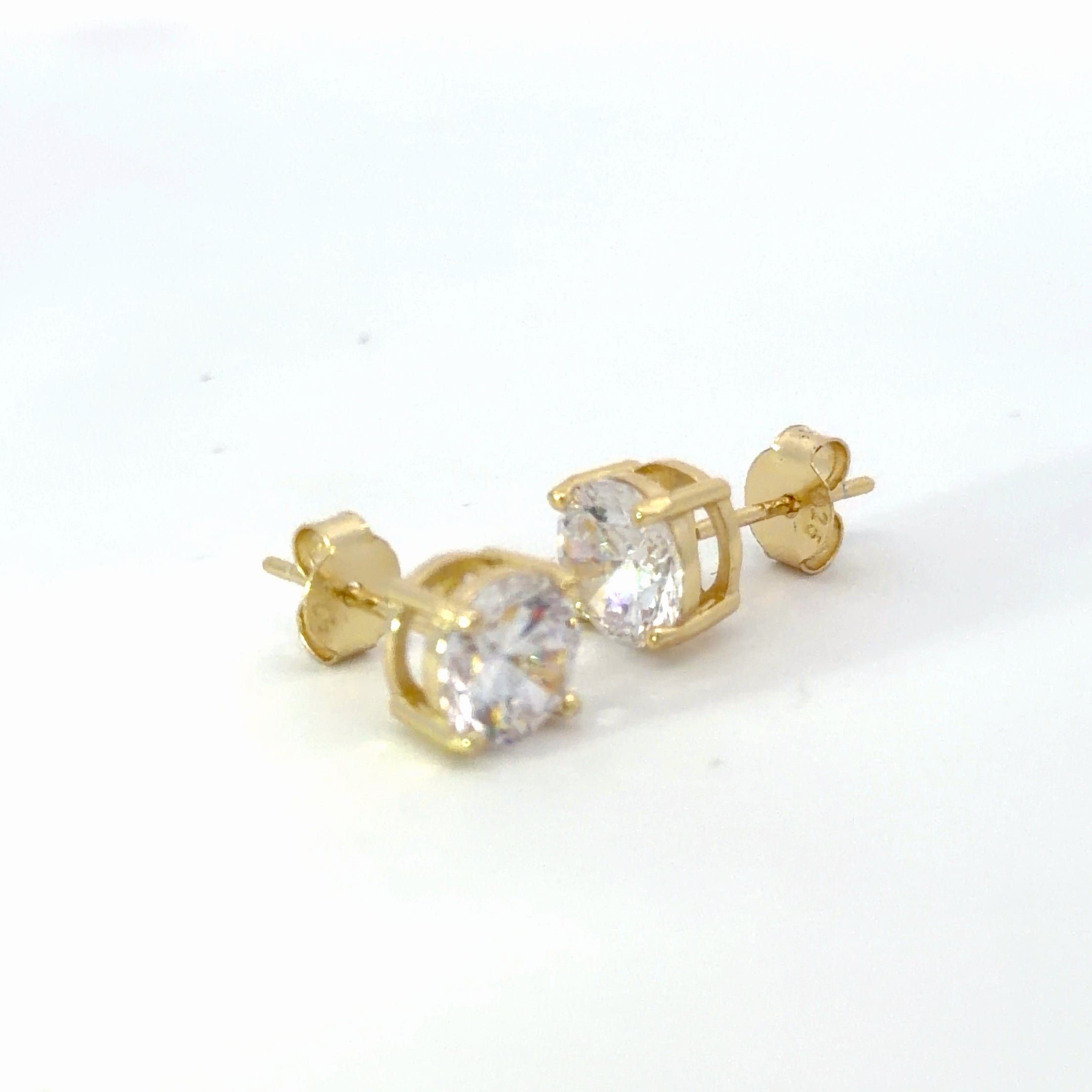 7mm Brilliant Stud Earrings Finished in Gold