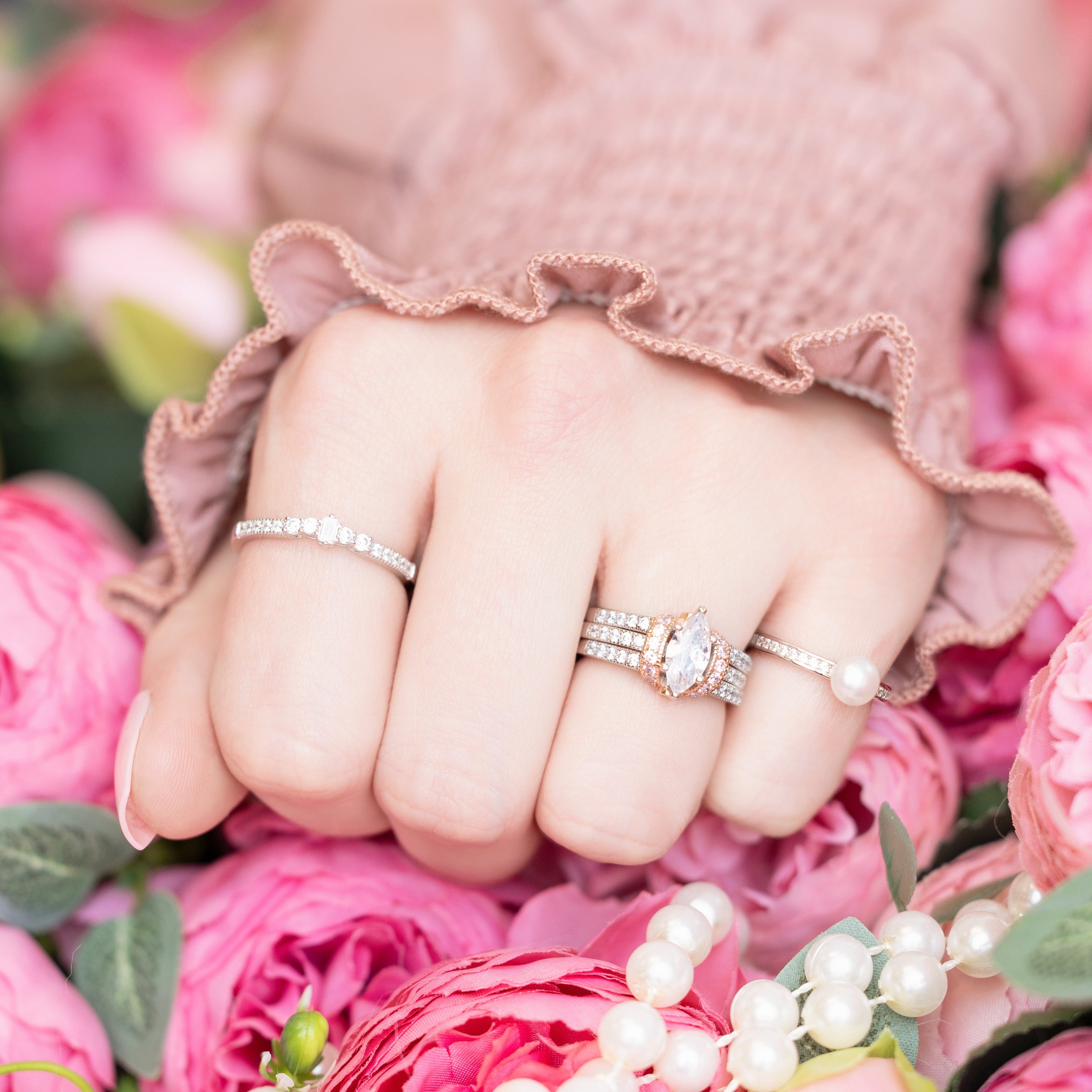 Amber Ring in Silver - The Pearl of our Collection