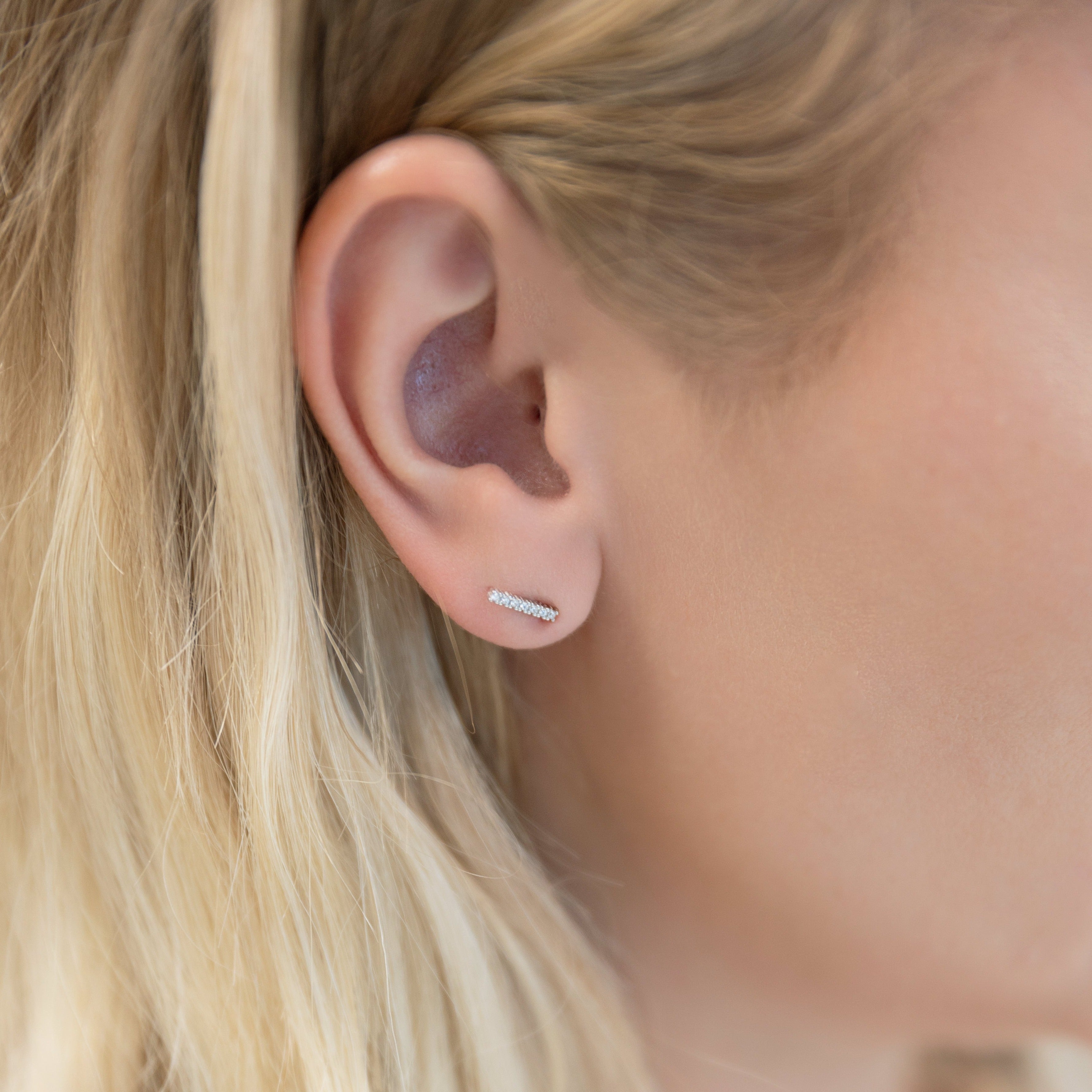 Dash Stud Earrings in Silver - Sleek and Stunning