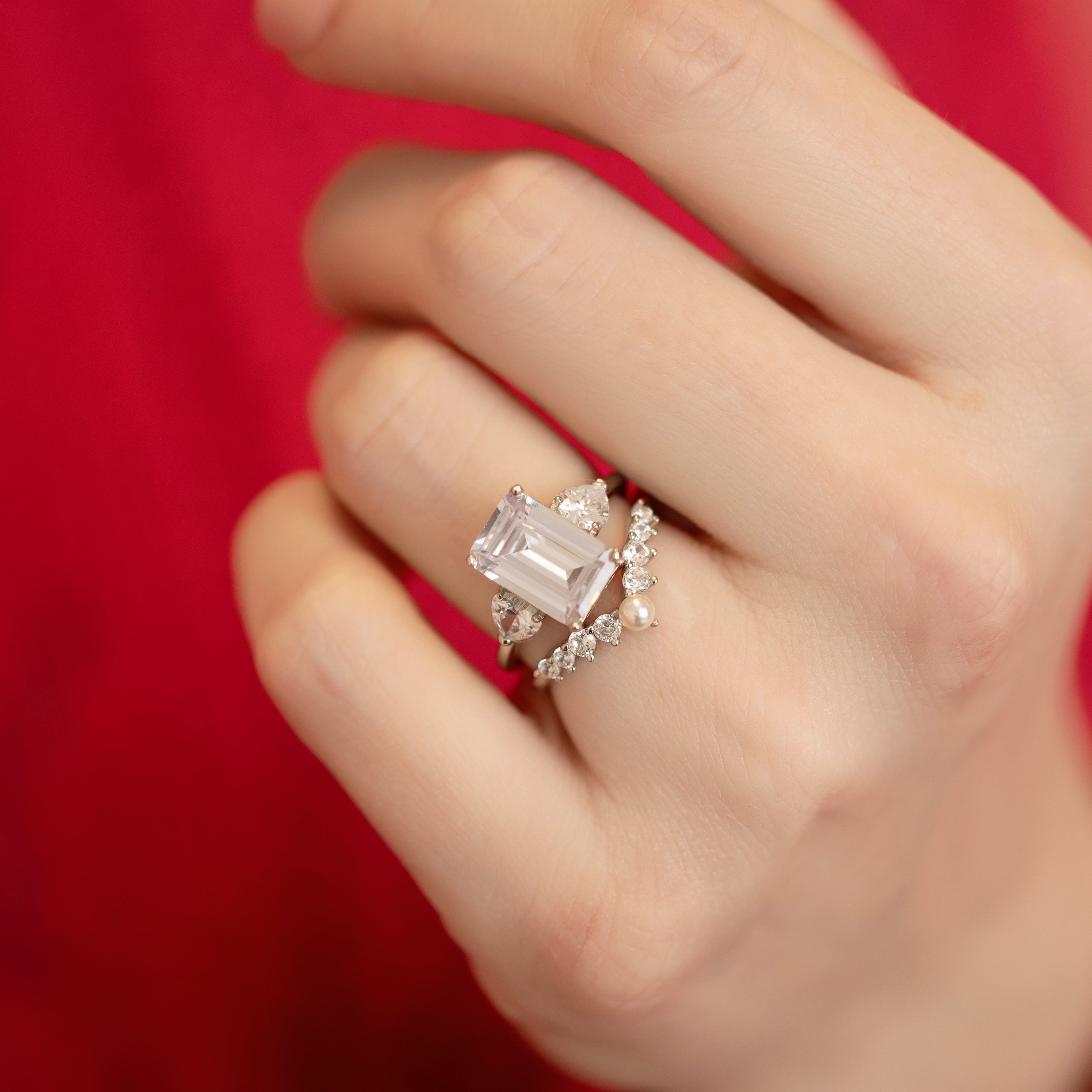 Loretta Engagement Ring in Silver - A Total Stunner!