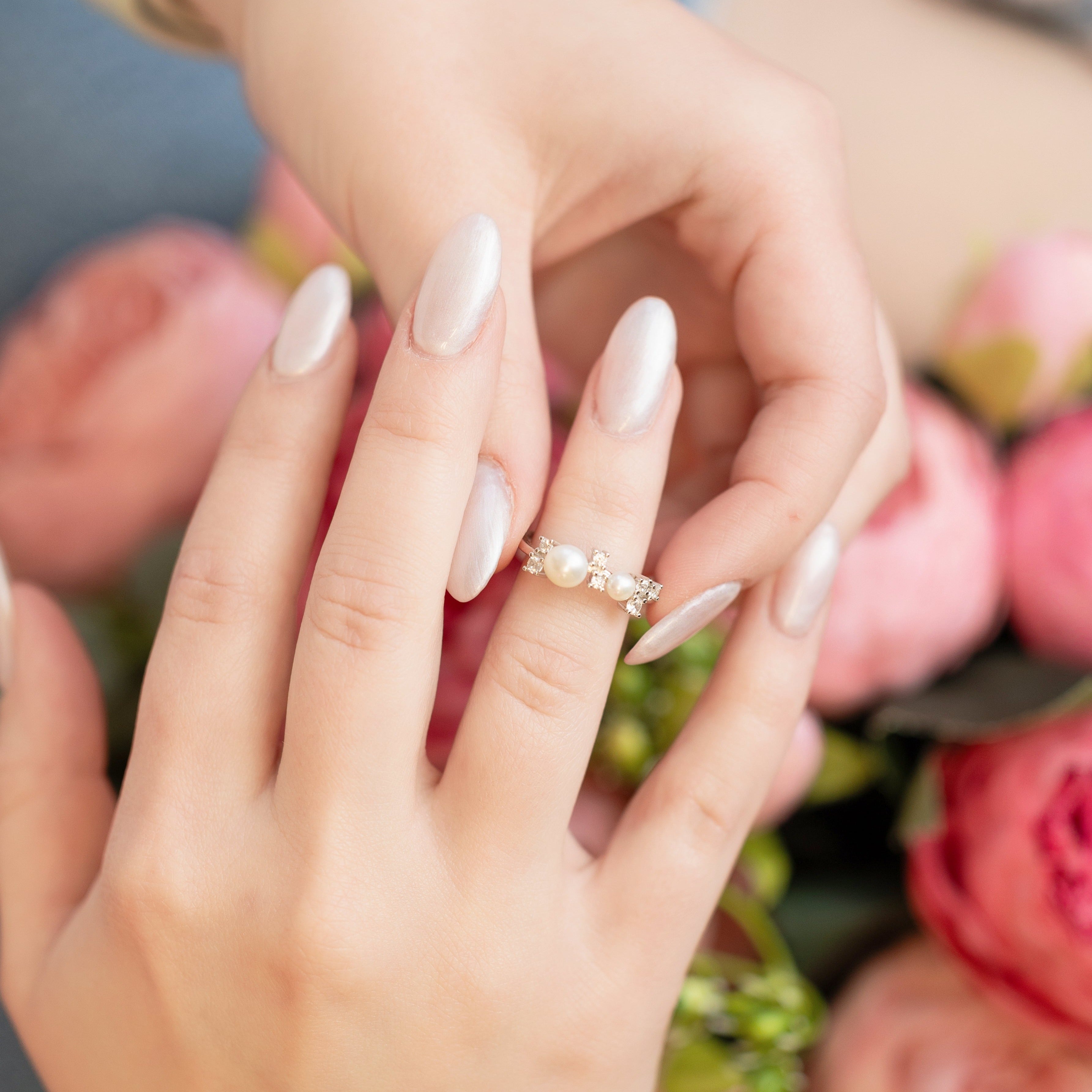 Harper Statement Ring in Silver with Pearls - Elegant, Bold, and Beautiful