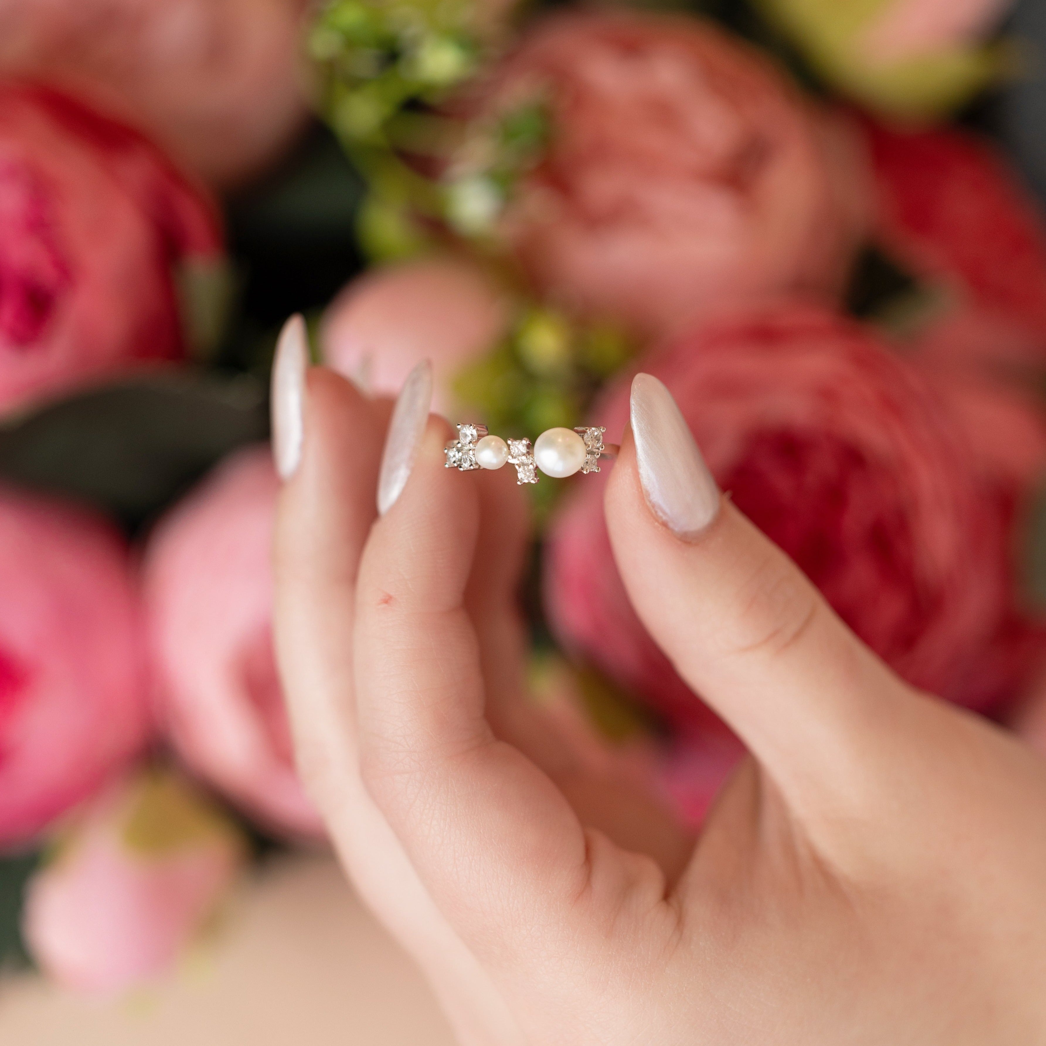 Harper Statement Ring in Silver with Pearls - Elegant, Bold, and Beautiful