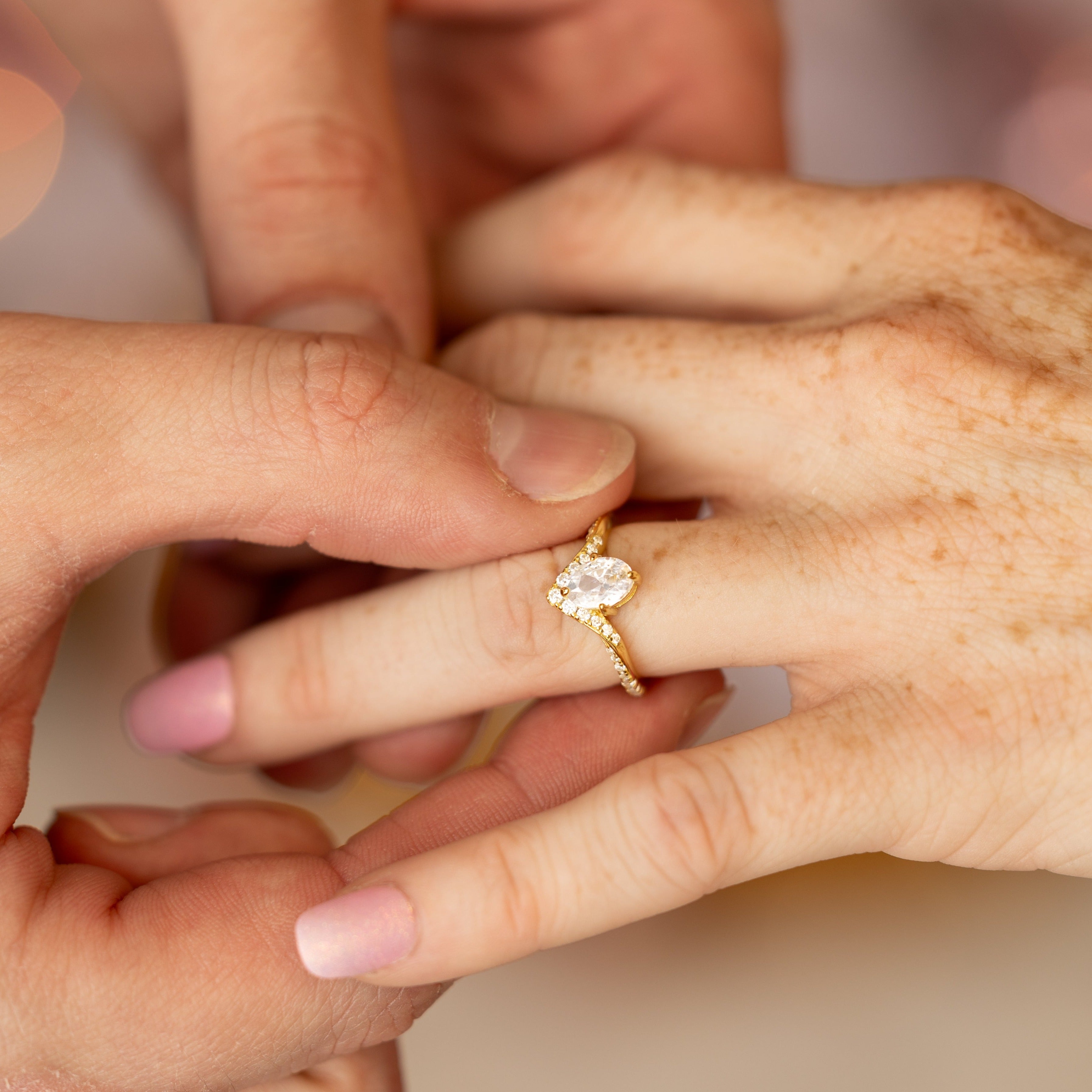 Nicole Engagement Ring in Gold - Giving Royal Vibes