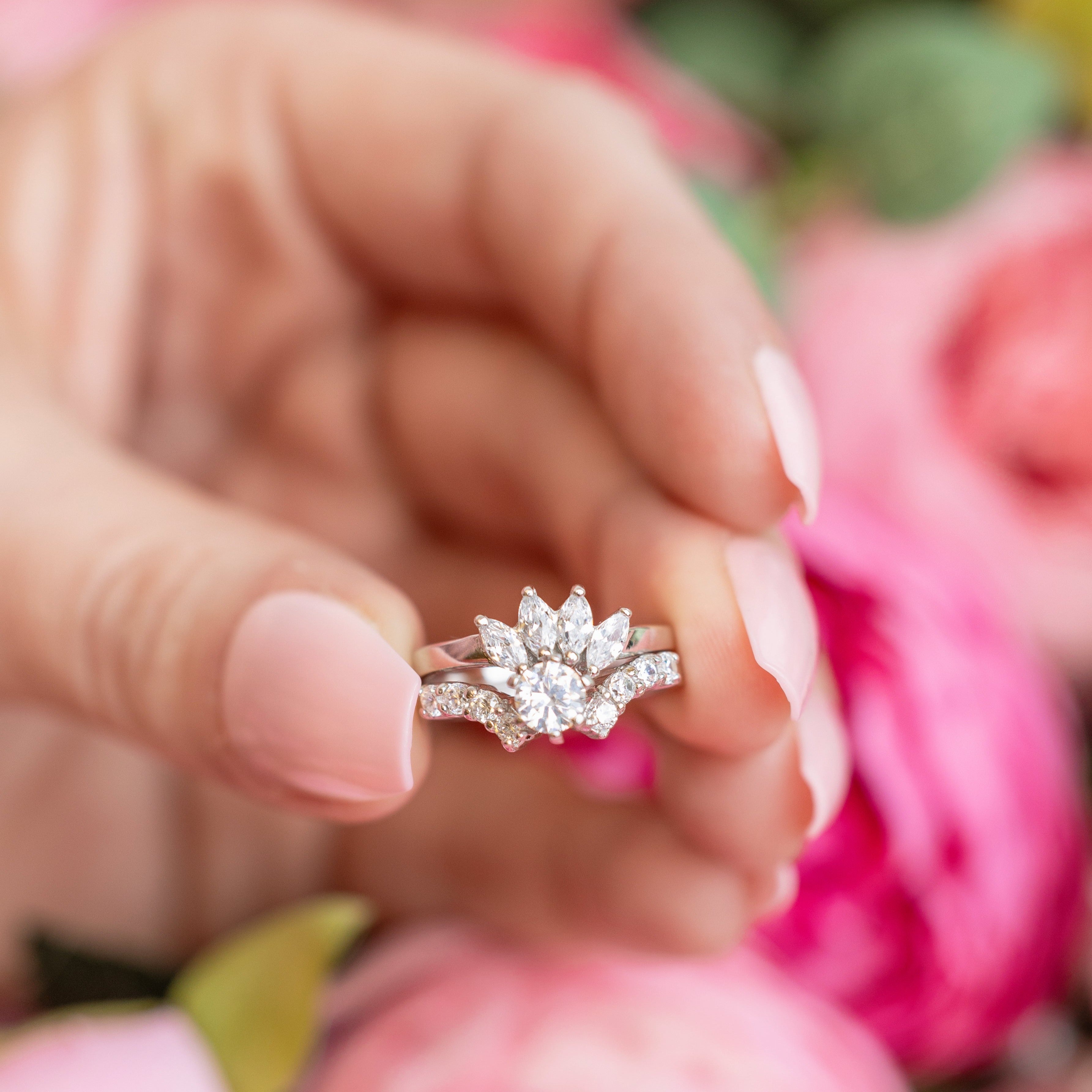 Ariel Ring in Silver - Stunning Floral Design