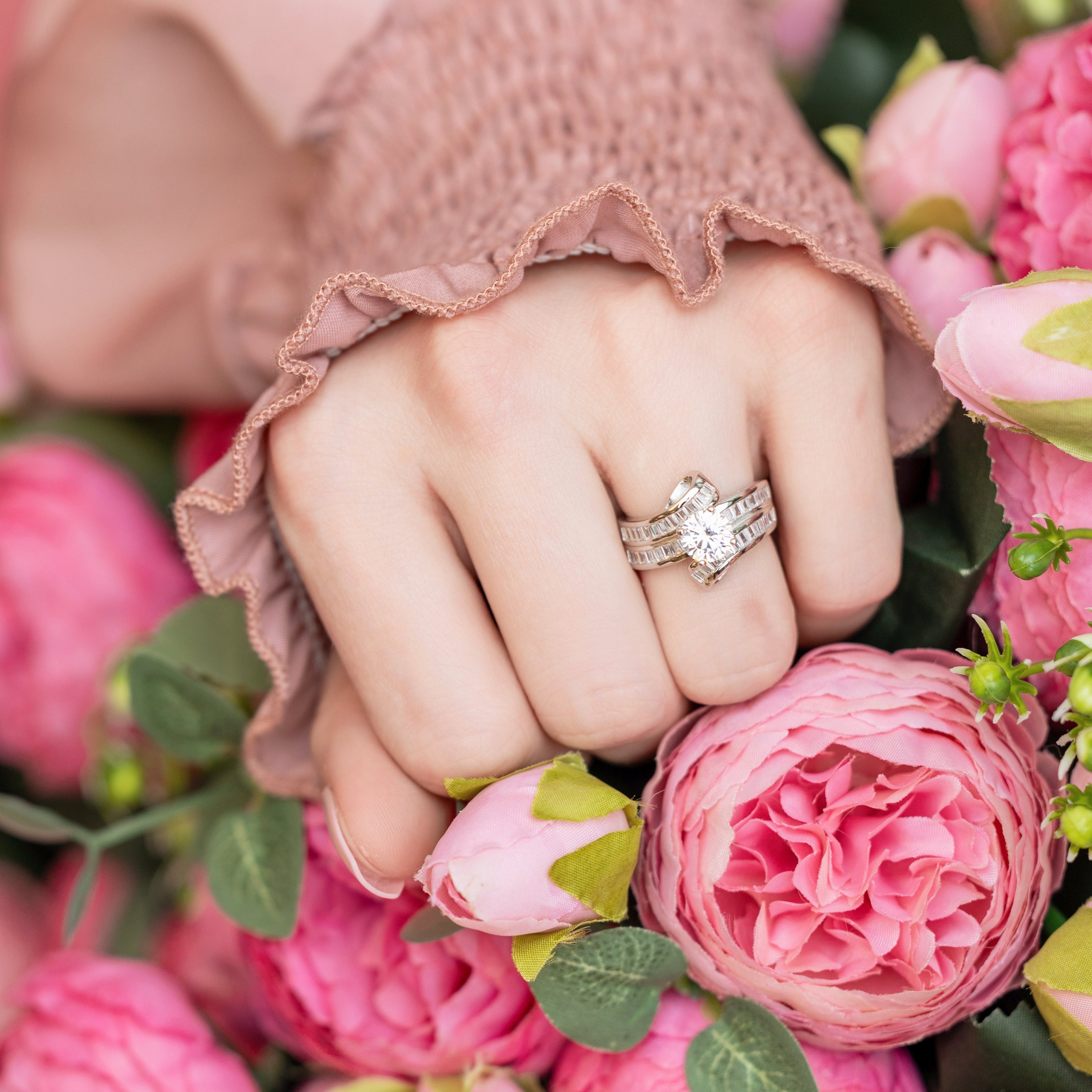 Genisse Engagement Ring in Silver - Spectacular Shimmer and Shine