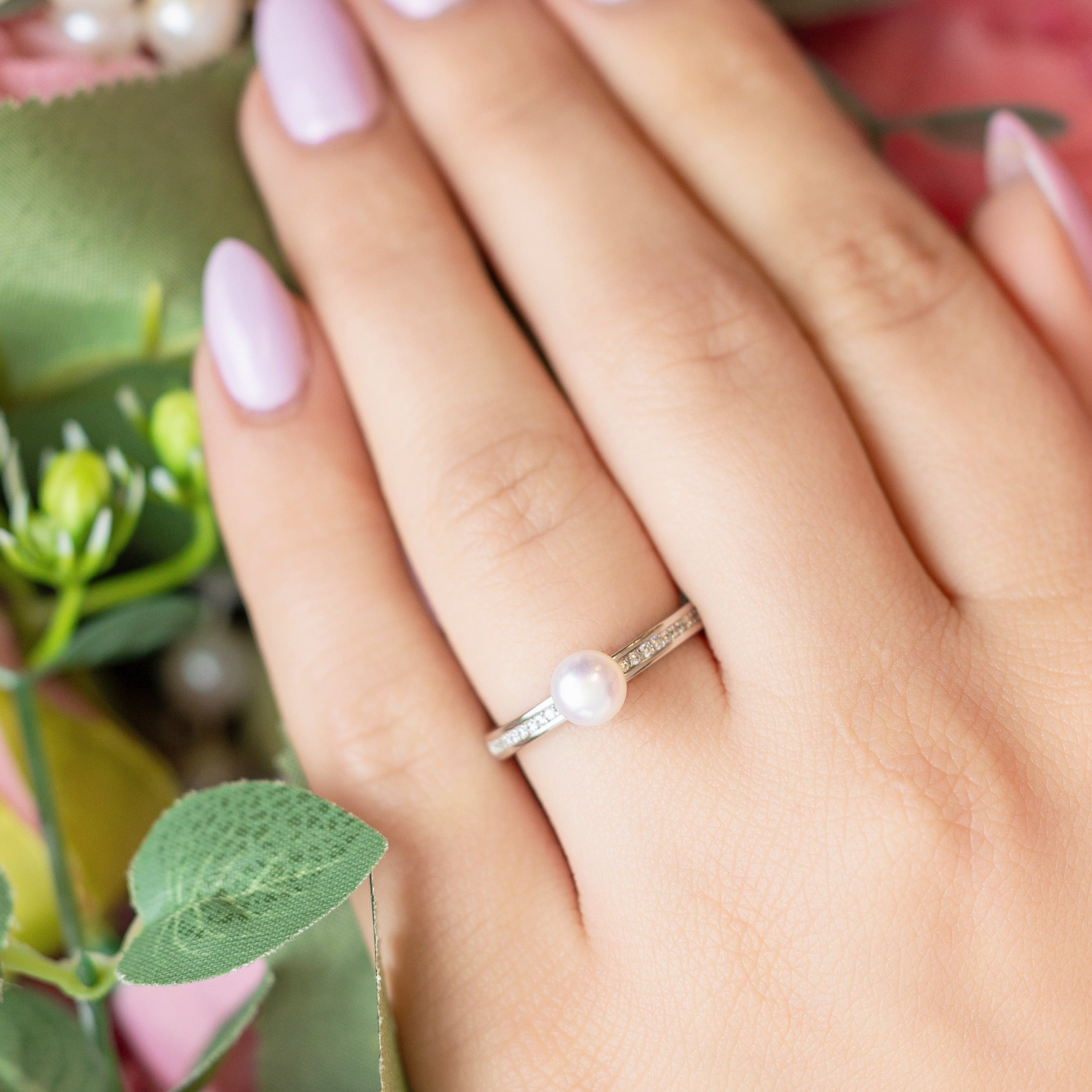 Amber Ring in Silver - The Pearl of our Collection