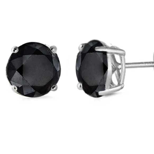 Crafted with a 7mm black colored 1 carat CZ stone
Set in a sterling silver 4-prong setting
