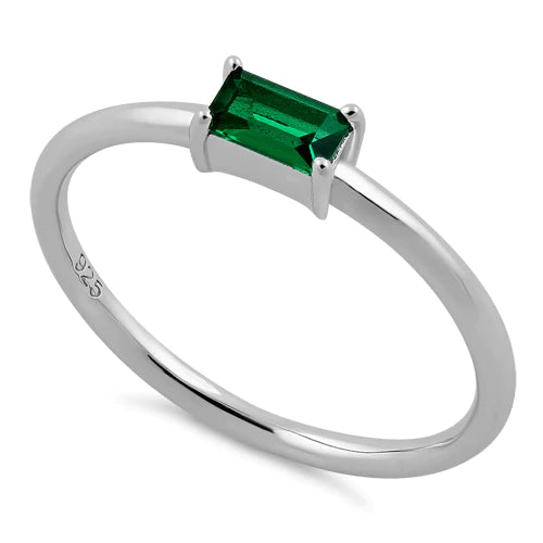 Features a .3 carat emerald cut, green cubic zirconia stone
Set in certified 925 sterling silver
Plated in rhodium for long-last shine and protection
