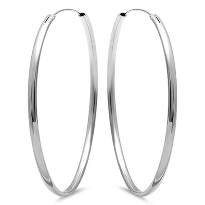 Created of certified 925 sterling silver
Plated in rhodium
Hypoallergenic