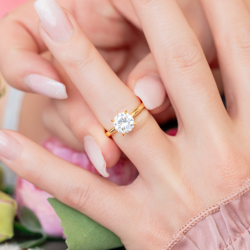 Ava Engagement Ring in Gold - Simply Stunning!