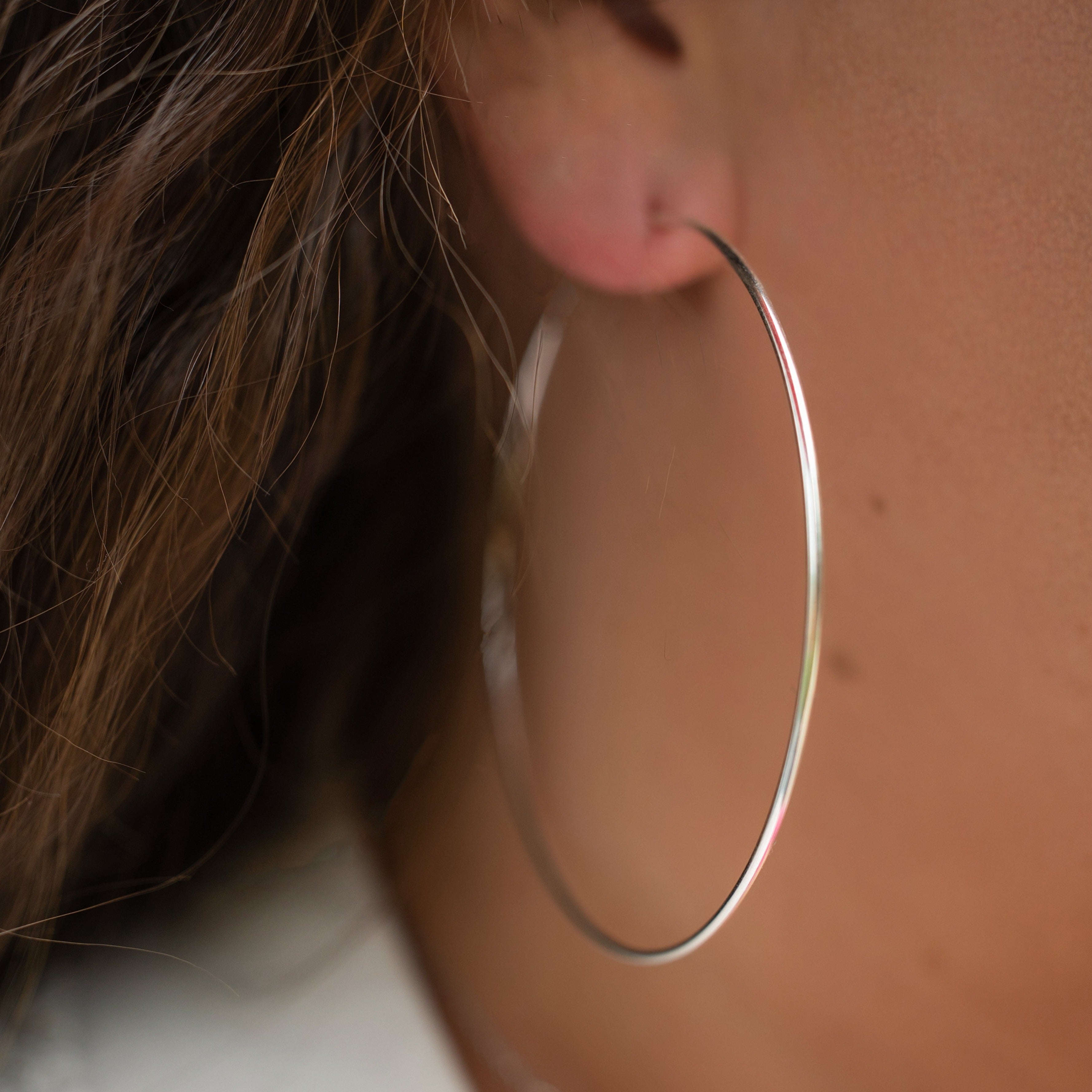 Silver Hoops - Your Lightweight Everyday Earrings