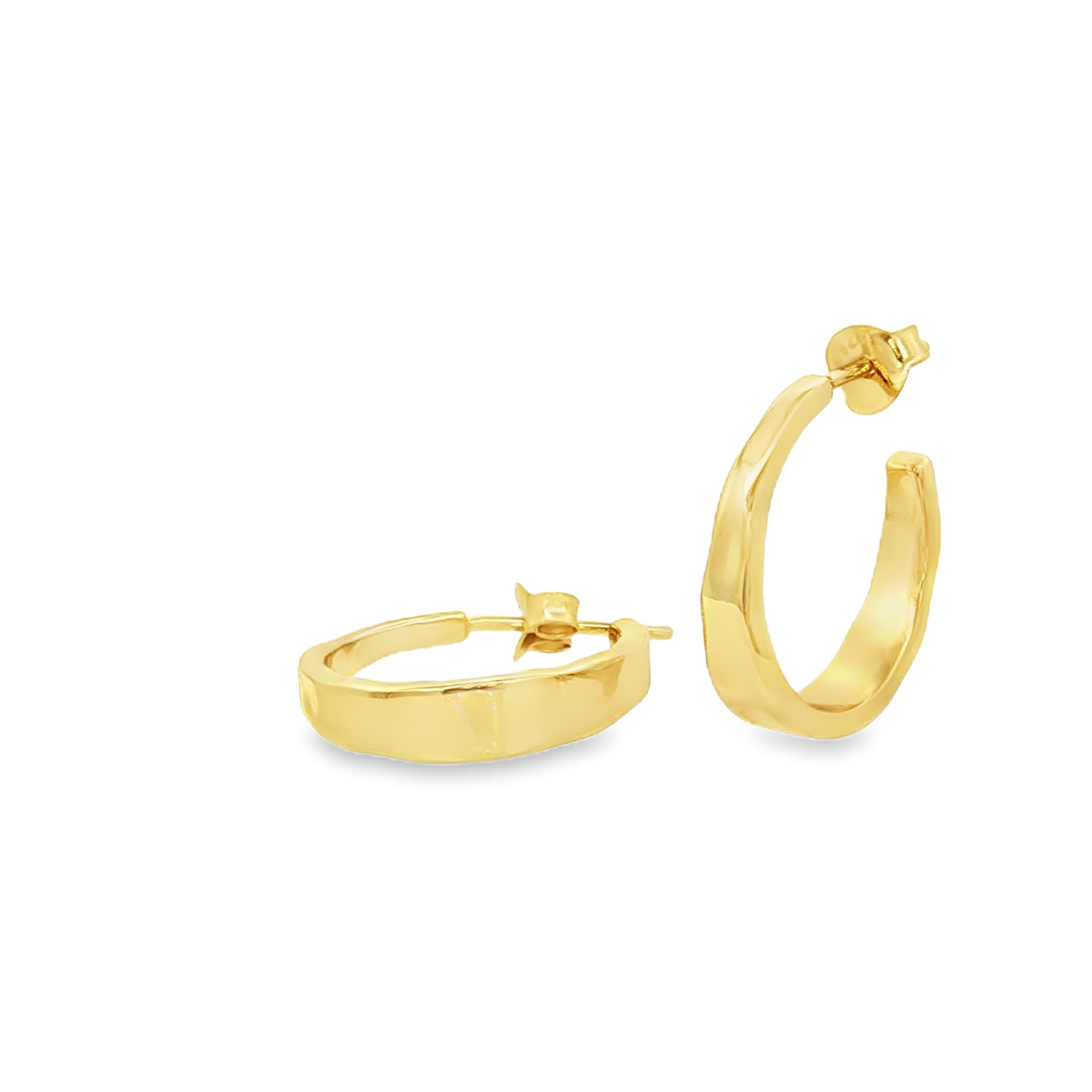 Mimas Earrings in Gold - Classic Look with a Twist