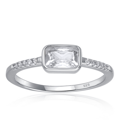 Minimalist .5 carat bezel with pavè band
Sterling silver with Rhodium plating
Available in gold and in sizes 4 through 11